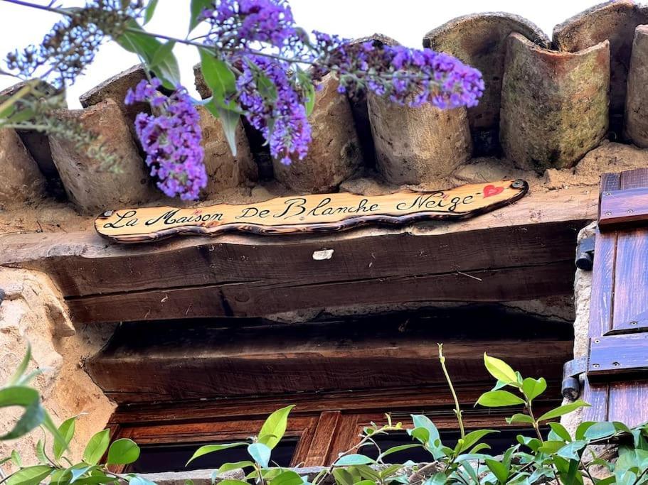La Maison De Blanche Neige Assignan Exteriér fotografie